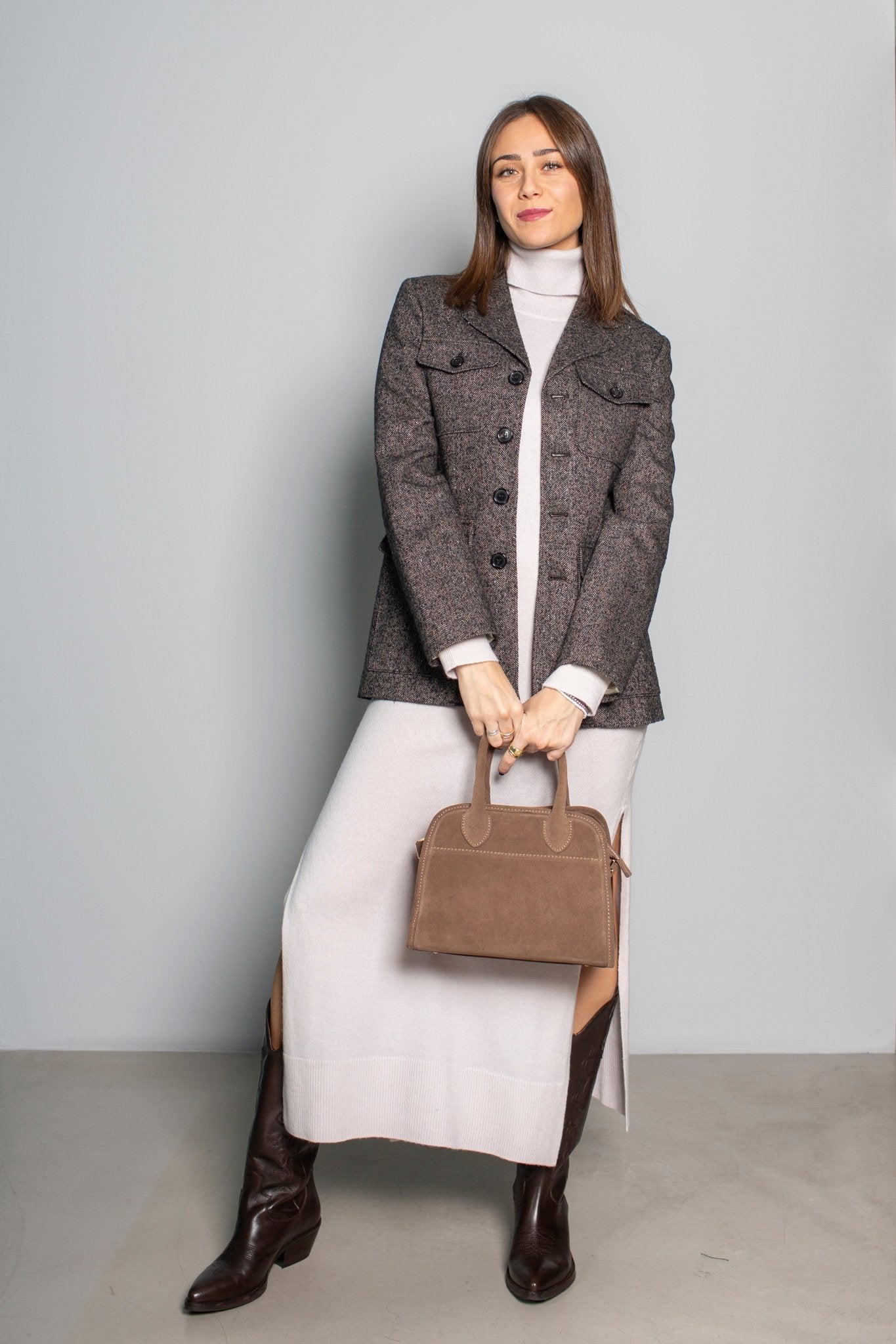 ABITO CON SPACCHI ALPHA STUDIO - SALA MERATE