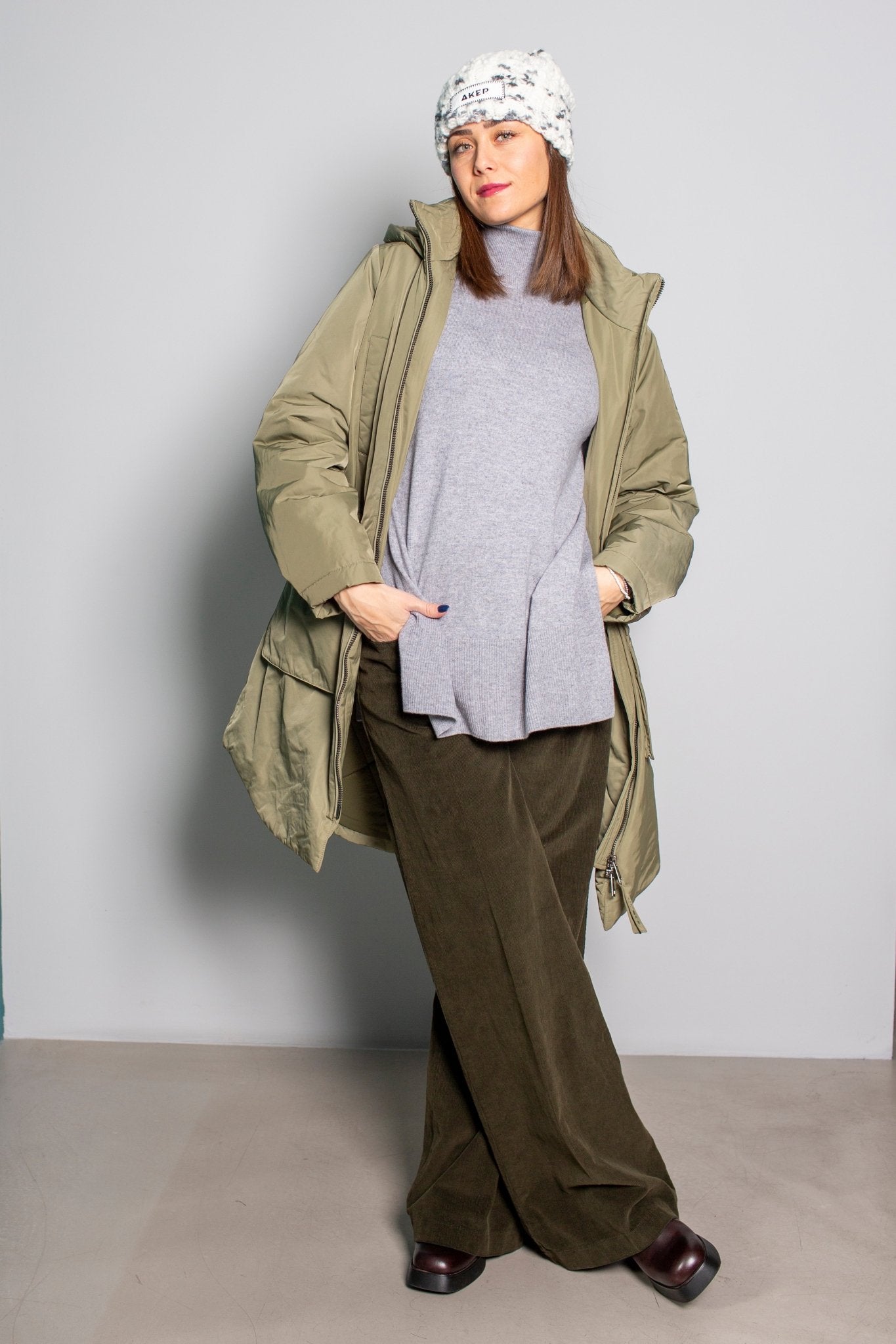 MAGLIA CON SPACCHI ALPHA STUDIO - SALA MERATE