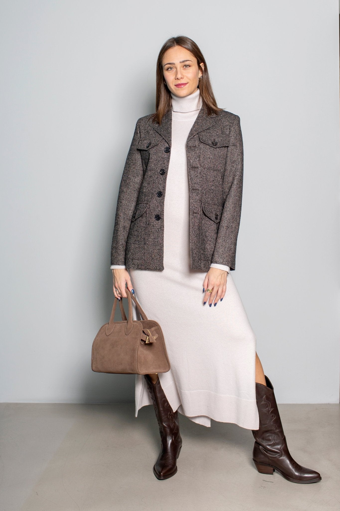 ABITO CON SPACCHI ALPHA STUDIO - SALA MERATE