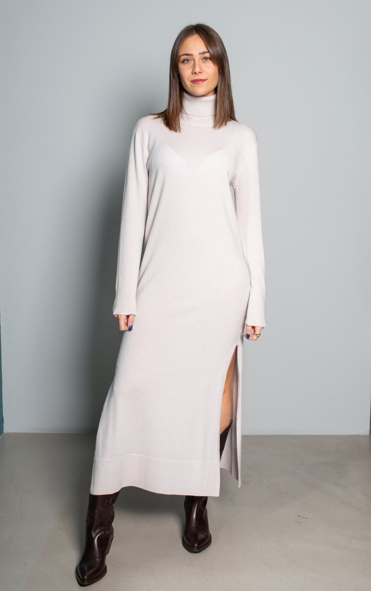 ABITO CON SPACCHI ALPHA STUDIO - SALA MERATE