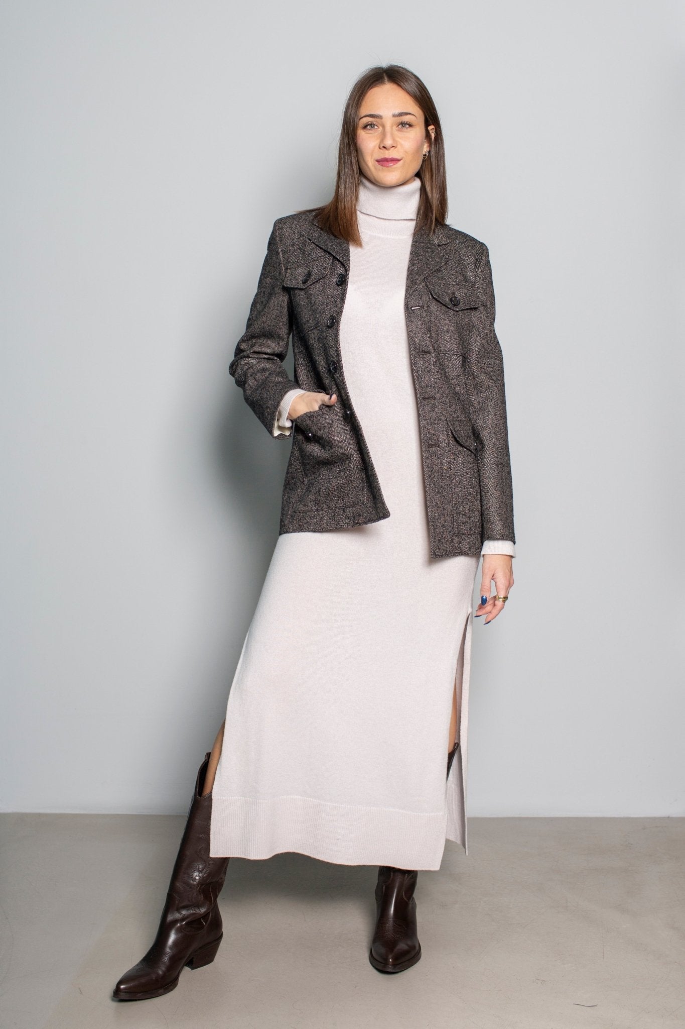 ABITO CON SPACCHI ALPHA STUDIO - SALA MERATE