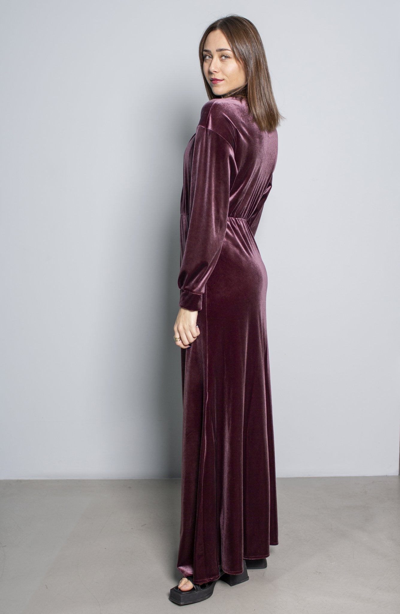 ABITO LUNGO IN VELLUTO OLLA PAREG - SALA MERATE