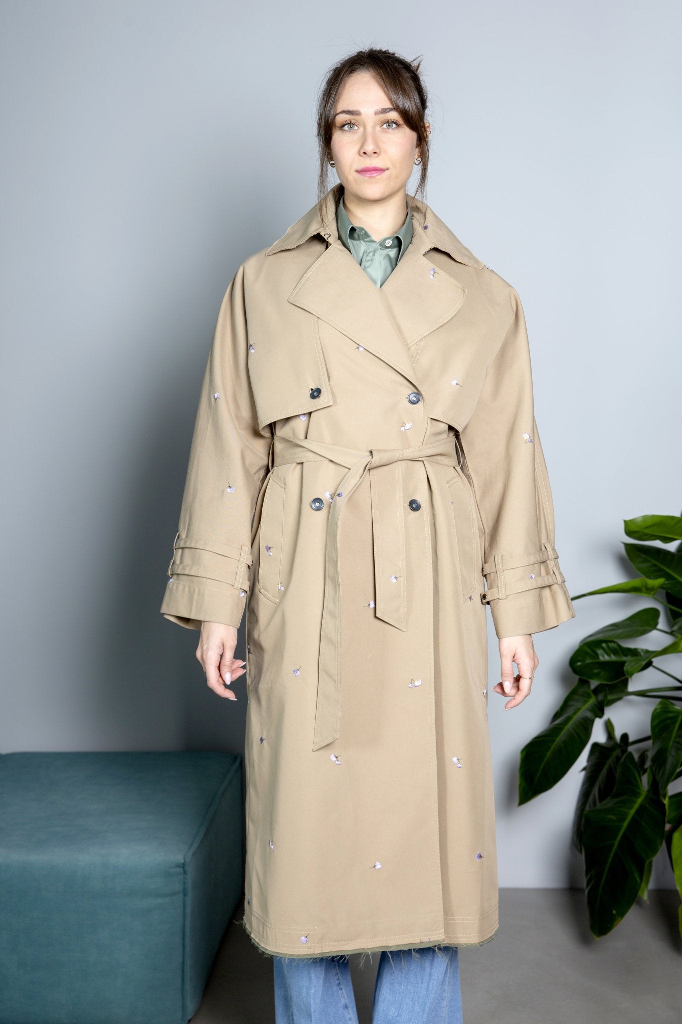 TRENCH OOF WEAR