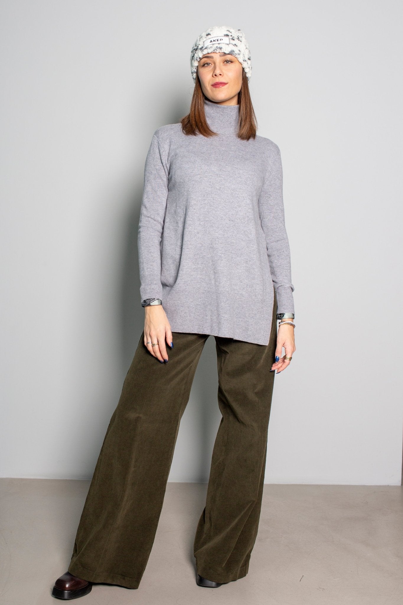 MAGLIA CON SPACCHI ALPHA STUDIO - SALA MERATE